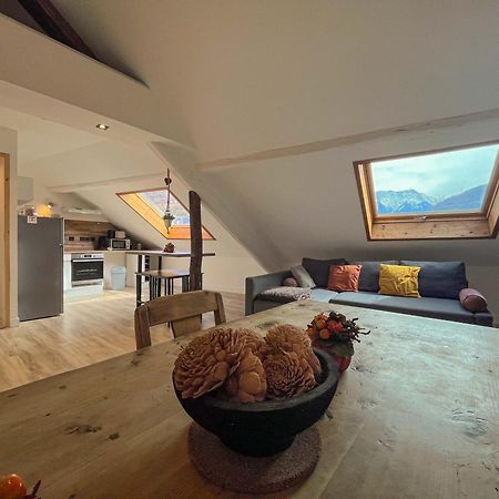 Ferienwohnung Cocon Sous Les Toits Albertville Exterior foto