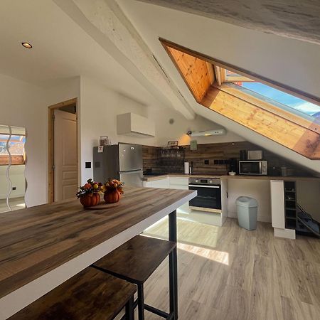 Ferienwohnung Cocon Sous Les Toits Albertville Exterior foto