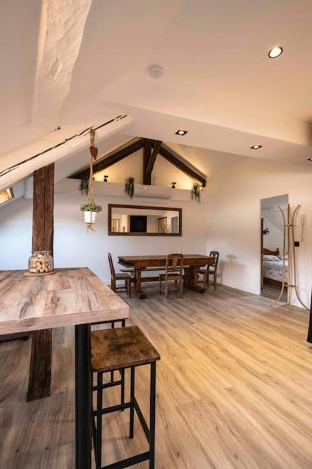 Ferienwohnung Cocon Sous Les Toits Albertville Exterior foto