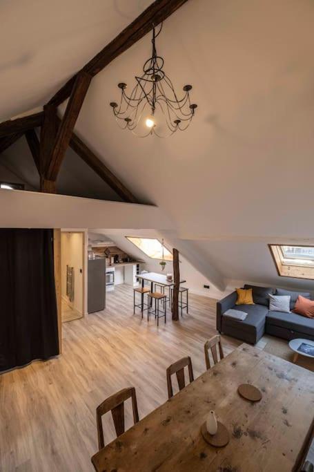 Ferienwohnung Cocon Sous Les Toits Albertville Exterior foto