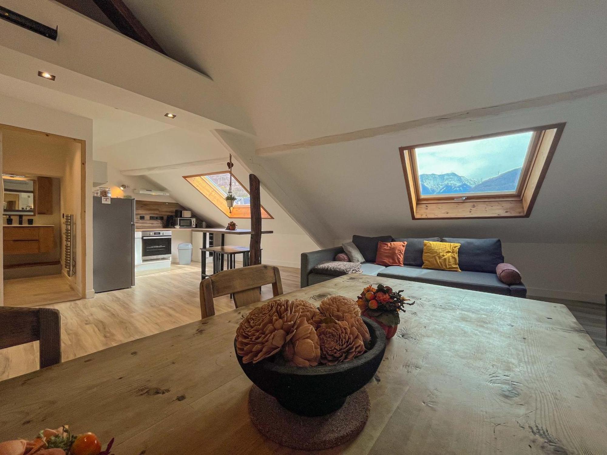 Ferienwohnung Cocon Sous Les Toits Albertville Exterior foto