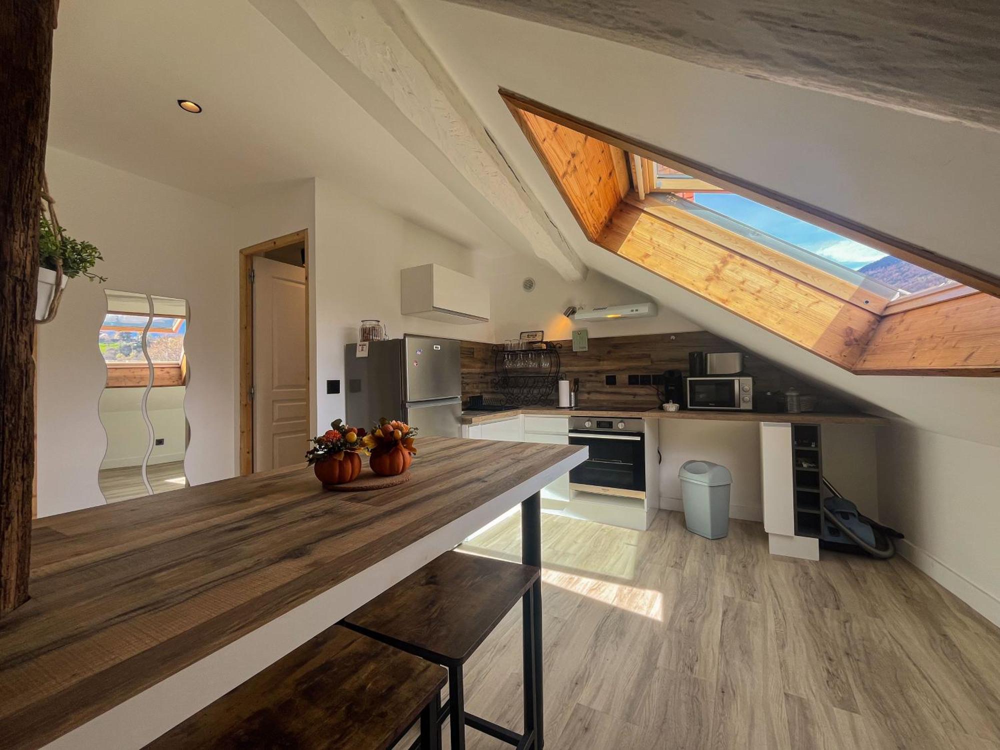Ferienwohnung Cocon Sous Les Toits Albertville Exterior foto