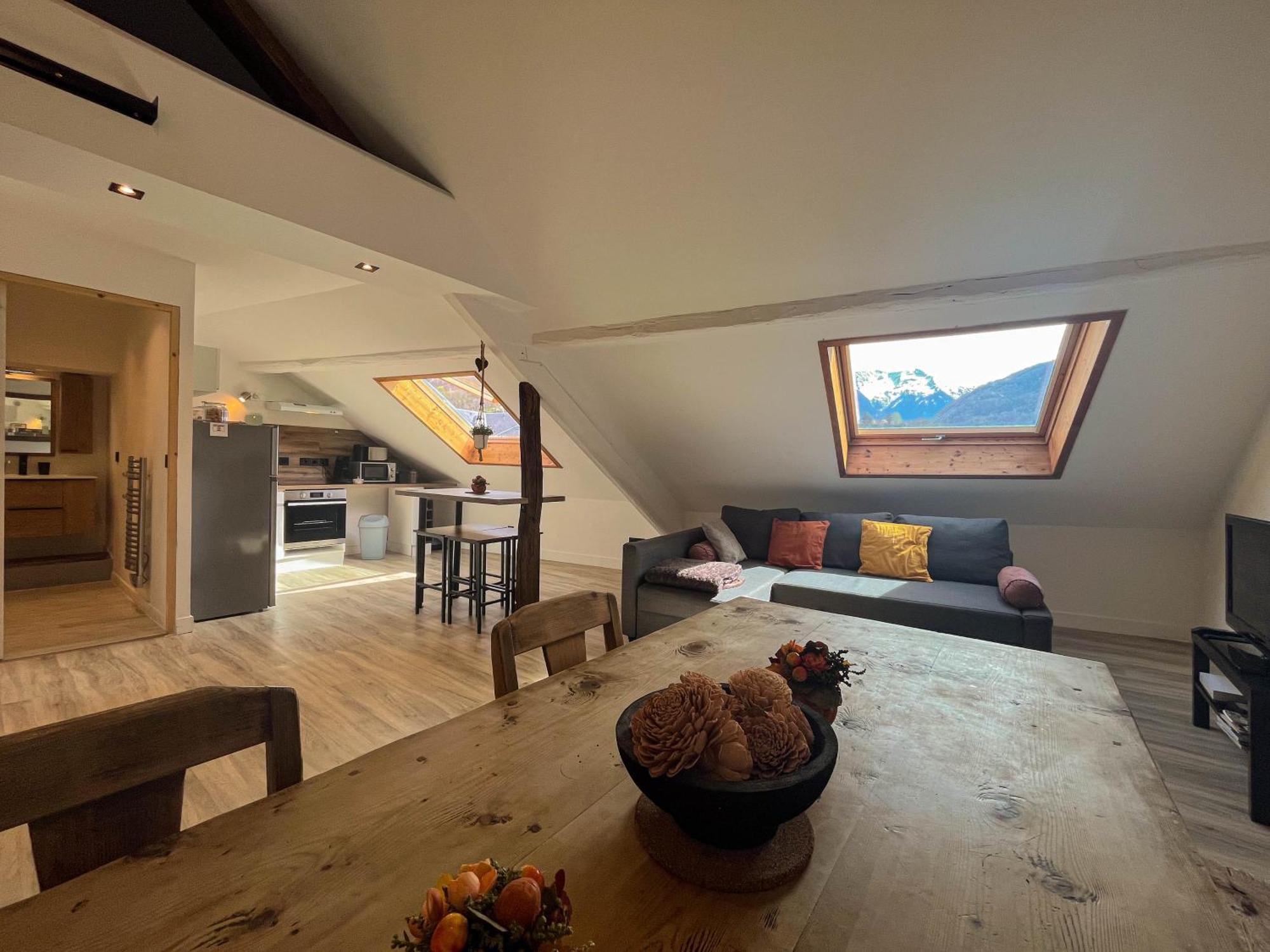 Ferienwohnung Cocon Sous Les Toits Albertville Exterior foto